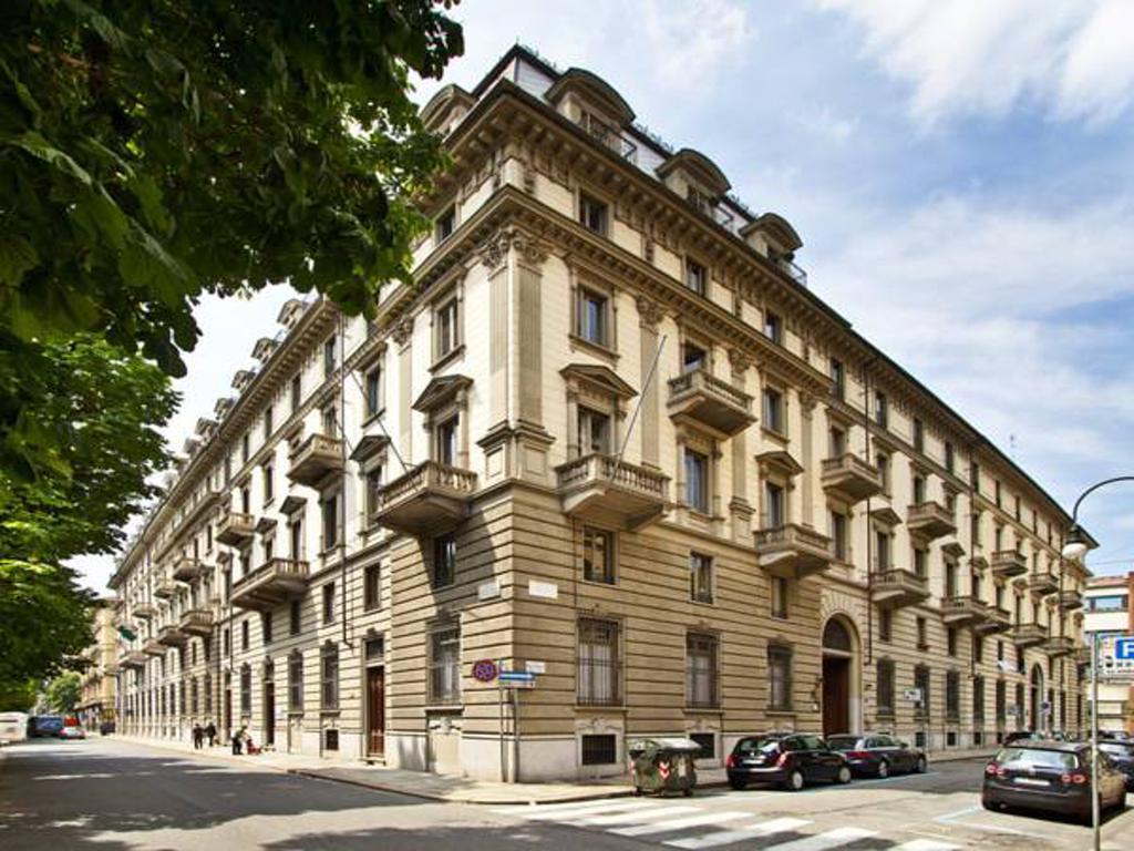 Artua'&solferino 3* Turin