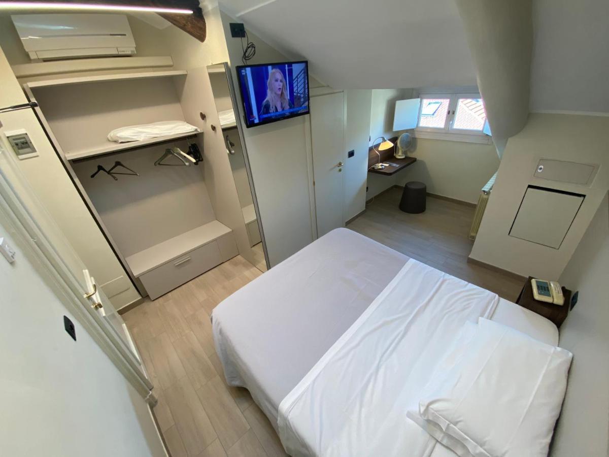 Artua'&solferino 3* Turim